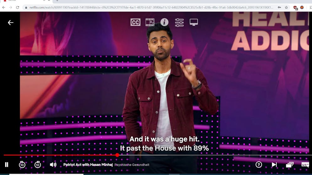 So Serien und Podcasts schneller abspielen. Nach deren Installation erscheinen im Wiedergabefenster von Netflix oben fünf neue Optionen. Die zweite von links verändert die Geschwindigkeit.