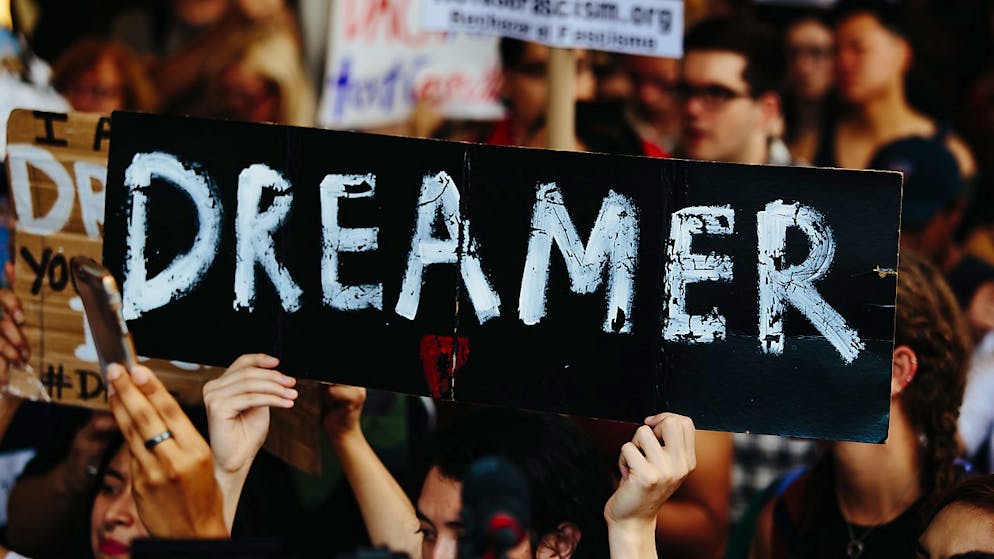 Der Supreme Court befasst sich bei Anhörungen mit der umstrittenen Entscheidung von US-Präsident Trump, das Programm zu beenden, das Einwanderer vor Abschiebung schützt, die als Kind mit ihren Eltern illegal in die USA kamen. (Archivbild)