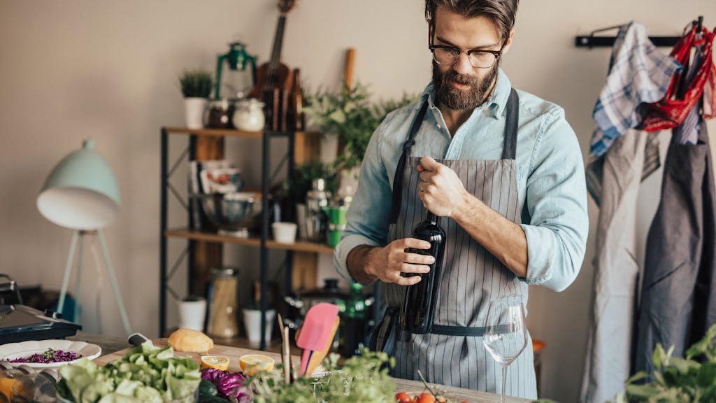 Berauschende Zutat. Kochen mit Alkohol – ist das wirklich unbedenklich?
