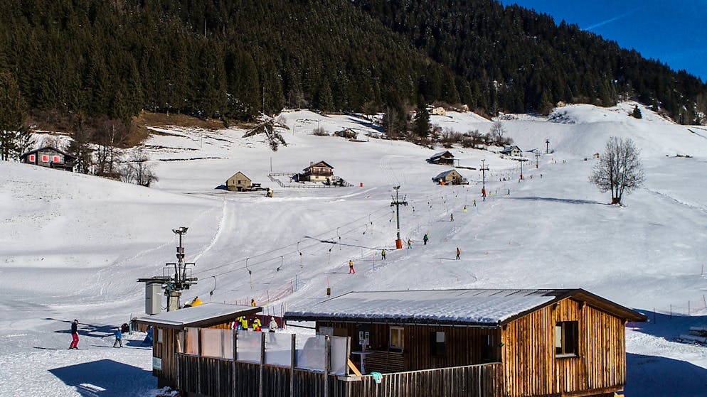 Wer den Schneepass Zentralschweiz kauft, kann künftig auch über die Pisten von Airolo flitzen. (Archivbild)