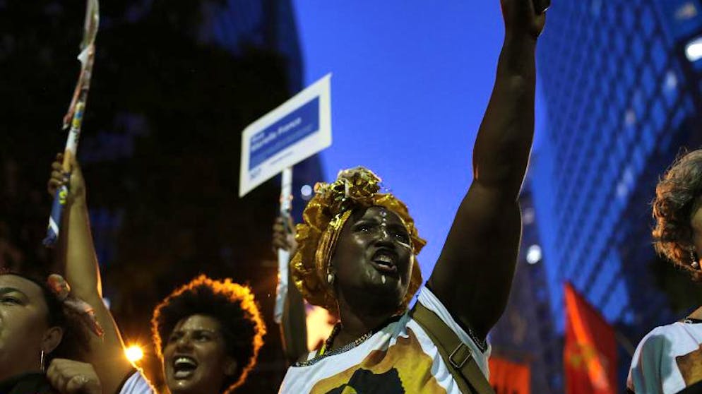 Frauen in Rio de Janeiro demonstrieren am Internationalen Frauentag im März für mehr Gleichberechtigung.