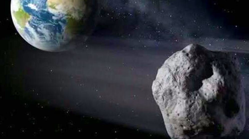 Die künstlerische Darstellung zeigt einen erdnahen Asteroiden im Vorbeiflug. Der Einschlag eines Asteroiden ist ein reales Bedrohungsszenario.