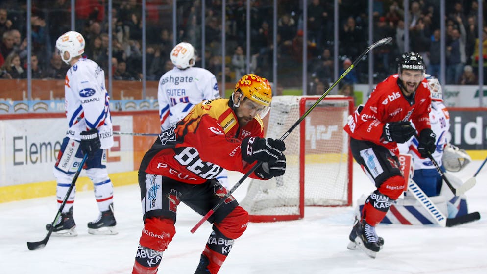 Bern zurück auf der Siegesstrasse. Berns Topskorer Mark Arcobello jubelt nach seinem Tor zum 1:0 gegen die ZSC Lions