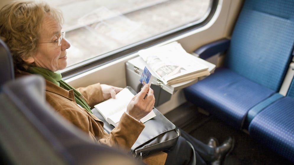 Wenn es nach dem Bund geht, gehören stark verbilligte Generalabonnemente für SBB-Rentner in Zukunft der Vergangenheit an.