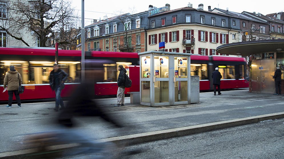 Das Bundesgericht hat einer Beschwerde gegen Verkehrsmassnahmen am Berner Breitenrainplatz aufschiebende Wirkung zuerkannt (Archivbild).