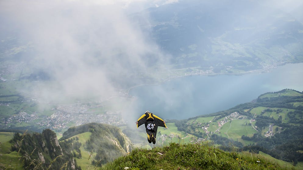 Die Sportart mit dem höchsten Anteil an ausländischen Todesopfern ist das Basejumping, für das viele Ausländerinnen und Ausländer in die Schweiz reisen. (Archivbild)