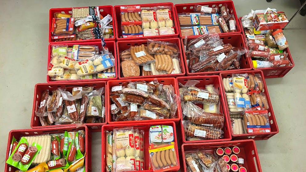 Kistenweise Fleisch und Käse hat ein italienisches Paar nicht beim Zoll angemeldet.