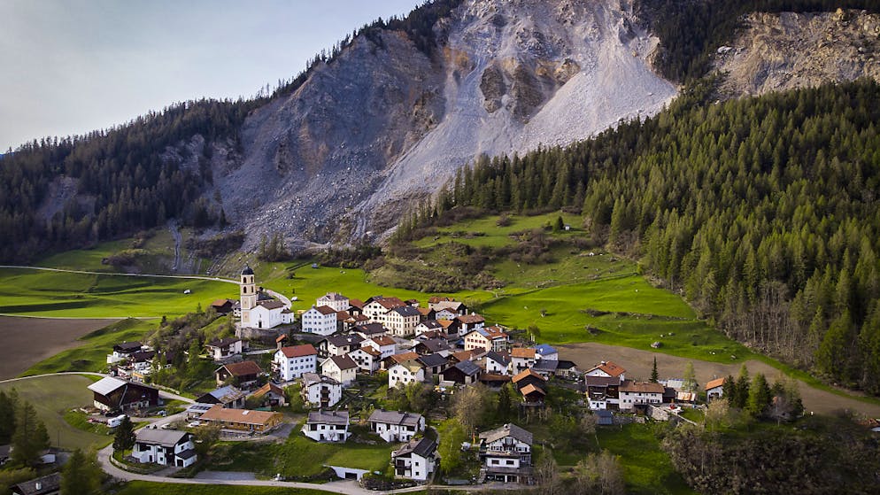 La piccola frazione di Brinzauls, a rischio smottamento.