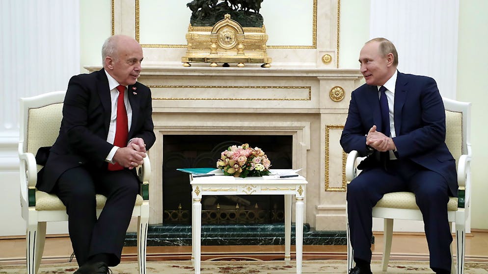 Il presidente della Confederazione Ueli Maurer (a sinistra) e il presidente russo Vladimir Putin nel loro incontro a Mosca.