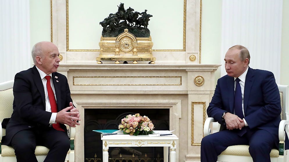 Treffen von Maurer mit Putin in Moskau. Bei den Gesprächen von Bundespräsident Ueli Maurer mit dem russischen Präsidenten Wladimir Putin ging es vor allem um bilaterale und wirtschaftliche Beziehungen. EPA/MAXIM SHIPENKOV / POOL