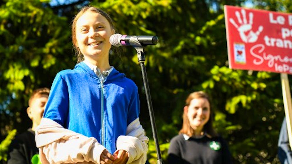 Ist Klimaaktivistin Greta Thunberg eine Zeitreisende? Wenn man der Twitter-Gemeinde Glauben schenken mag, beweist das nun ein Foto aus dem Jahr 1898.