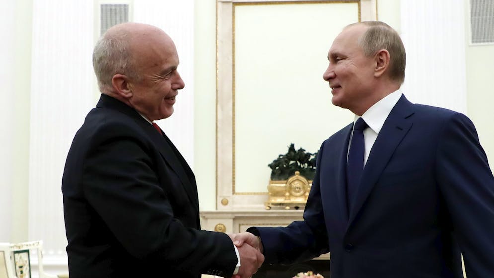 Treffen von Maurer mit Putin in Moskau. Bundespräsident Ueli Maurer wird in Moskau vom russischen Präsidenten Wladimir Putin empfangen. (Maxim Shipenkov/Pool Photo via AP)