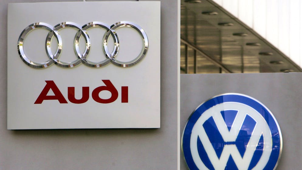 Der Volkswagen-Konzern greift bei seiner Tochtergesellschaft Audi durch und wechselt zahlreiche Kadermitarbeiter aus. (Archivbild)