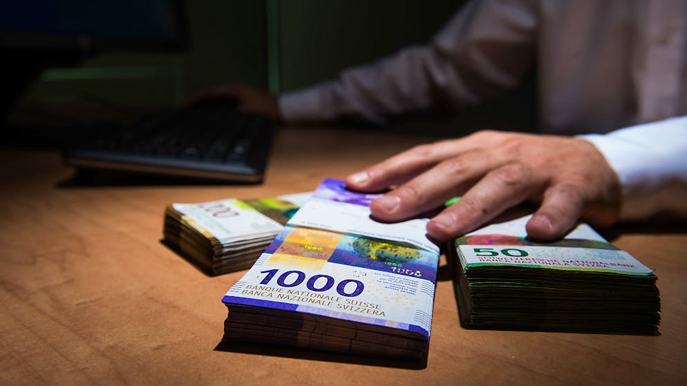 Das Kriminalgericht Luzern hat einen Mann, der bei Bekannten unter falschen Angaben Darlehen aufnahm, wegen Betrugs verurteilt. (Symbolbild)