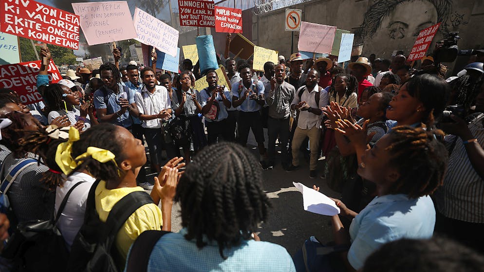 Haïti s'enfonce un peu plus chaque jour dans une grave crise sociale et politique. Les manifestations à répétition, souvent émaillées de violences, réclament depuis le mois d'août la démission du président Jovenel Moïse et la violence des gangs inquiète la société civile (archives).