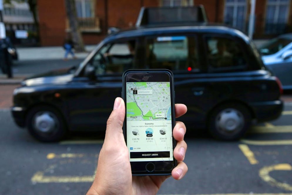 L'autorité des transports londonienne a annoncé le 25 novembre 2019 refuser de renouveler la licence d'Uber