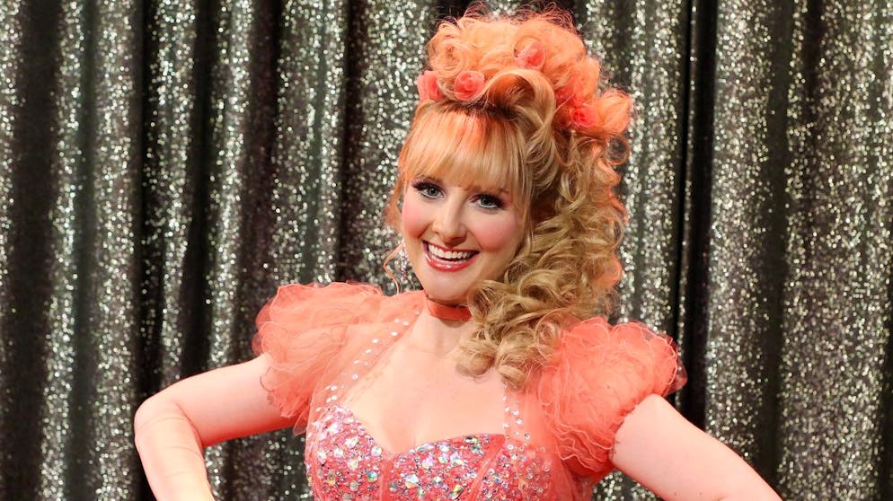 Blitzgescheit und stets unterschätzt: Bernadette ist robust bis rabiat, was man der Herzensguten mit der Piepsstimme erst gar nicht zutraut. Melissa Rauch heisst die Blondine im echten Leben. Und vor «The Big Bang Theory» standen bei ihr nur kleine TV- und Kinorollen zu Buche.