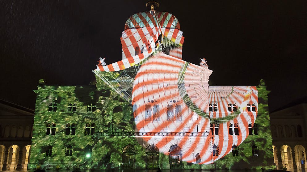 Stadt Thun will «Wasserzauber» im Aarebecken unterstützen. Das Lichtspektakel «Rendez-vous Bundesplatz» stand der Idee des Thuner Wasserzaubers Pate.