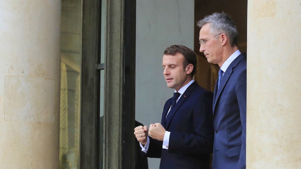 Der französische Präsident Emmanuel Macron empfängt Nato-Generalsekretär Jens Stoltenberg im Elysée in Paris.