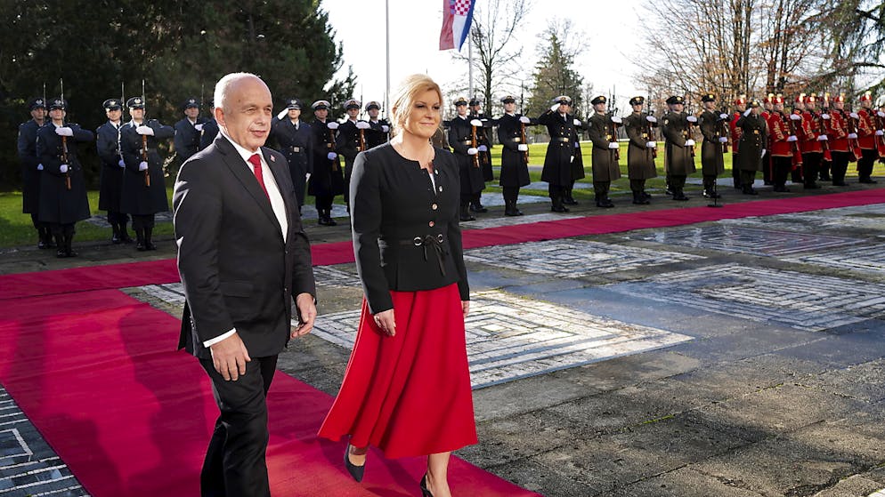 Bundespräsident Ueli Maurer ist am Freitag in Kroatien mit Präsidentin Kolinda Grabar-Kitarovic zusammengetroffen. Kroatien wird im ersten Halbjahr 2020 erstmals die EU-Ratspräsidentschaft übernehmen. EPA/ANTONIO BAT