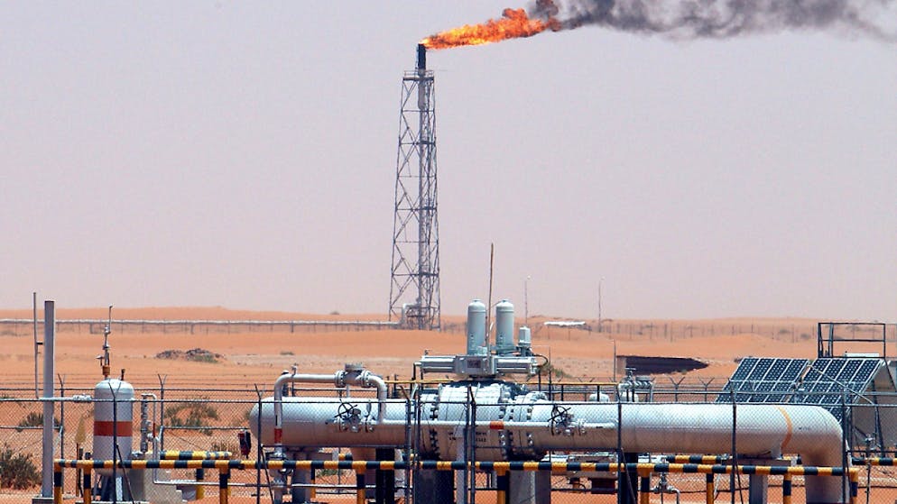 Ölfeld des Staatskonzerns Aramco in der Wüste Saudi-Arabiens bei Khurais 160 Kilometer entfernt von der Hauptstadt Riad. 