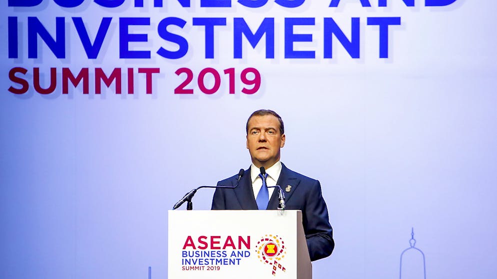 Der russische Ministerpräsident Dmitri Medwedew rief die südostasiatischen Länder auf, bei der Entwicklung neuer Hard- und Software zusammenzuarbeiten.