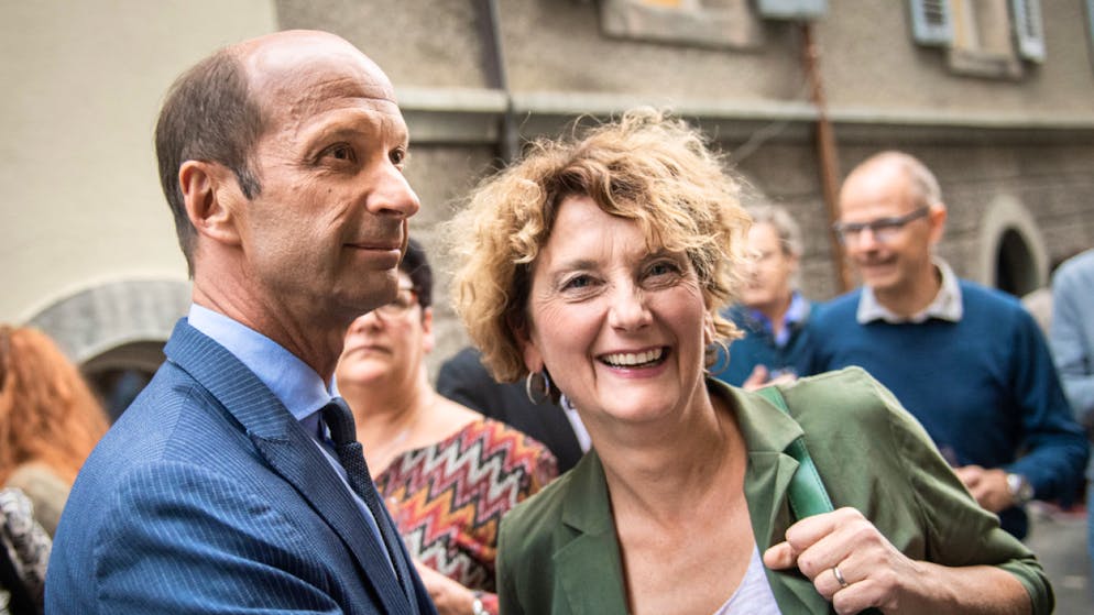 Kann die CVP ihre Vormachtstellung im Wallis behaupten? Beat Rieder (l.) dürfte seinen Sitz verteidigen. Die Wahl von Marianne Maret (r.) ist hingegen fraglich. Sie kämpft gegen einen starken Gegner: SP-Nationalrat Mathias Reynard. (Archivbild)