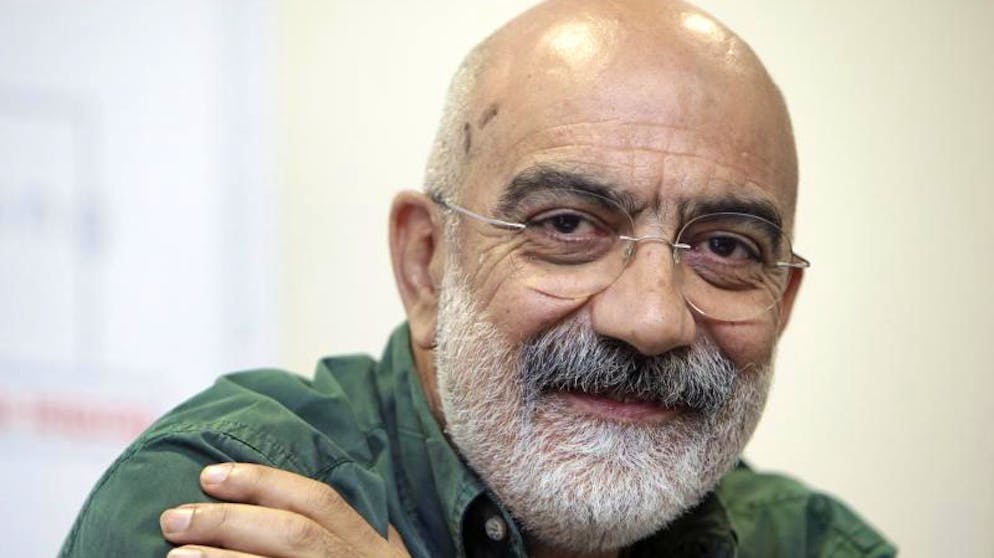 Der türkische Journalist und Autor Ahmet Altan 2009 in Leipzig (Archivbild). 