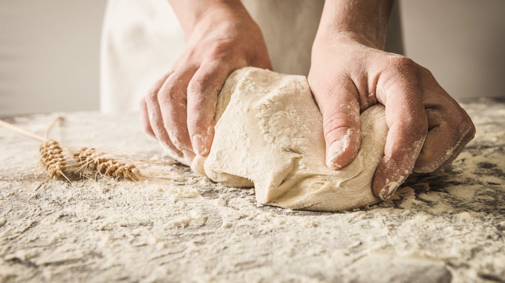 Körner sind eine wichtige Grundlage. Zu Unrecht verschrien? Weizenmehl gilt bei vielen Verbrauchern als ungesund. 