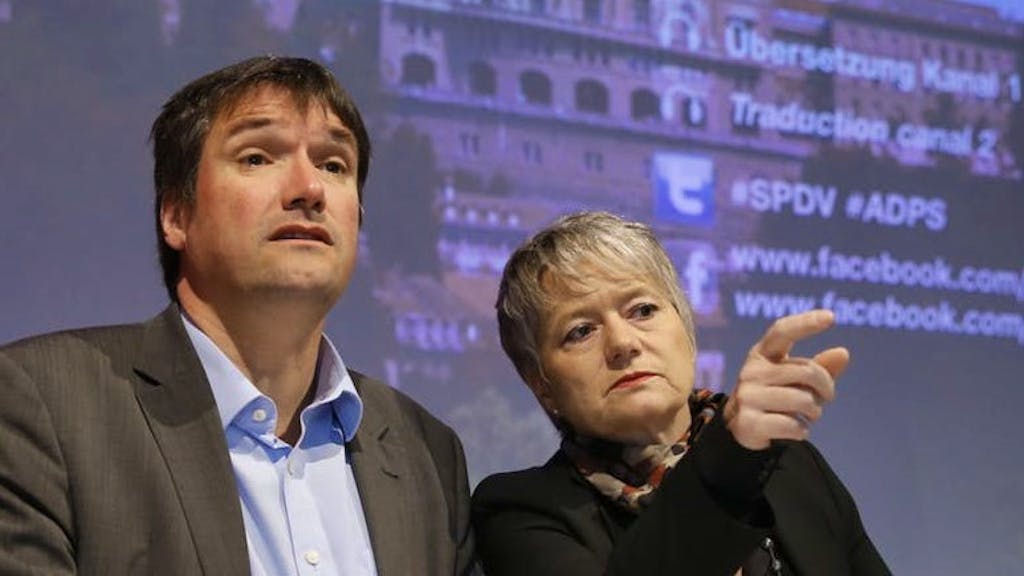 Parteien. Jacqueline Fehr fordert offen Abgang von SP-Chef Christian Levrat