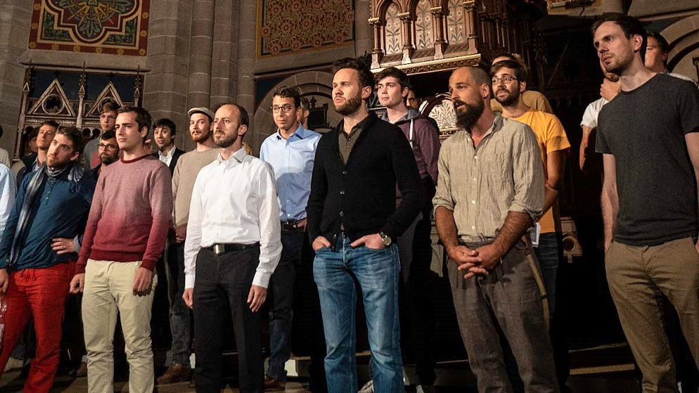 Die «Männerstimmen Basel» bei einem Vorkonzert für die Tourne 2018 in der Matthäuskirche.