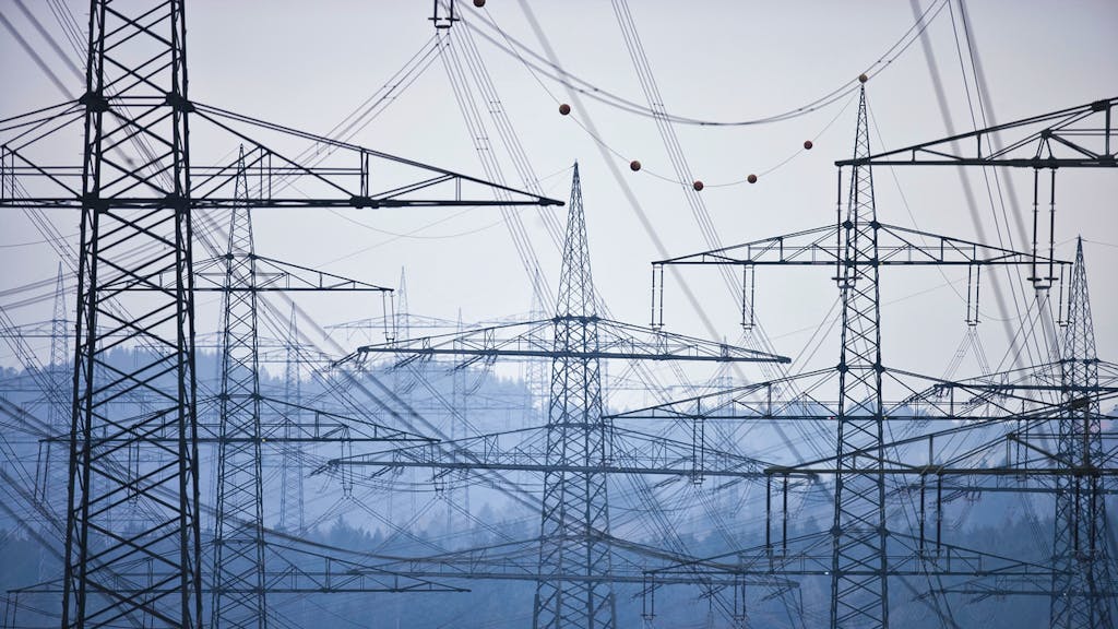 Sturm «Eberhard». Stromleitung beschädigt – Betreiber lässt Anwohner auf Kosten sitzen