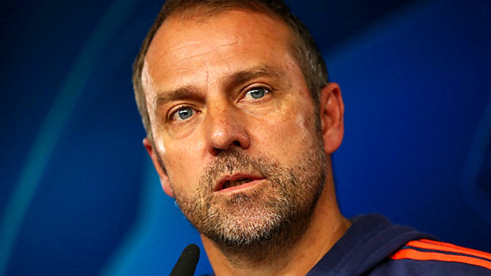 Für ein paar Tage hat Hansi Flick an der Seitenlinie etwas zu sagen