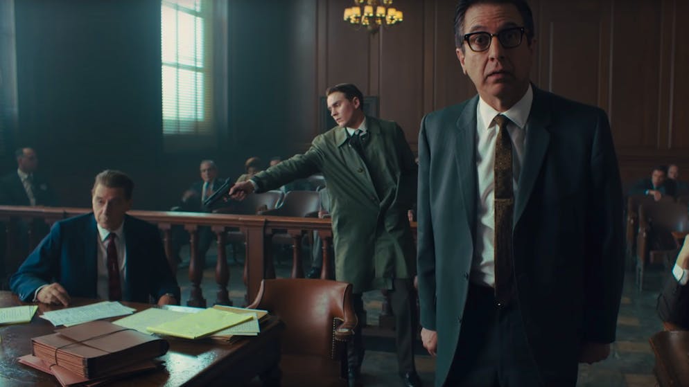 «The Irishman». Jimmy Hoffa (Al Pacino) sieht sich immer wieder konfrontiert mit missgünstigen Kontrahenten.