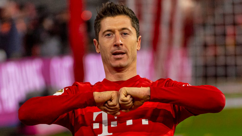 Bundesliga. Bayern München mit Gala-Vorstellung gegen Dortmund