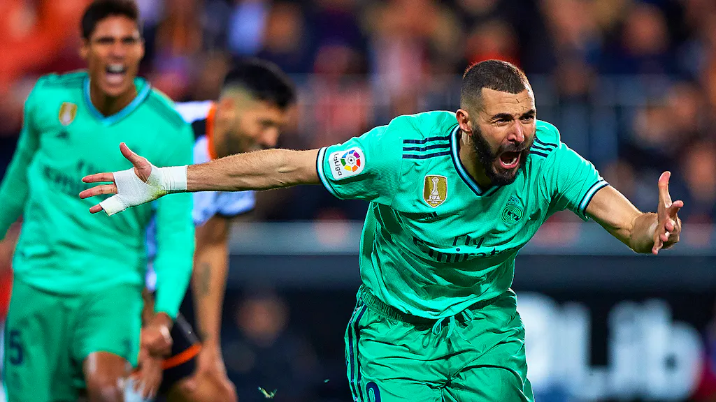 Real Madrid Kommt In Valencia Spat Zu Einem Punkt