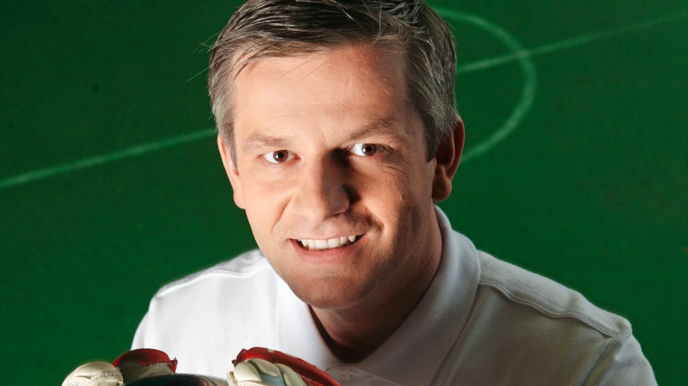 Rainer Maria Salzgeber: 25 Jahre SRF – die Bild-Retrospektive. 2008