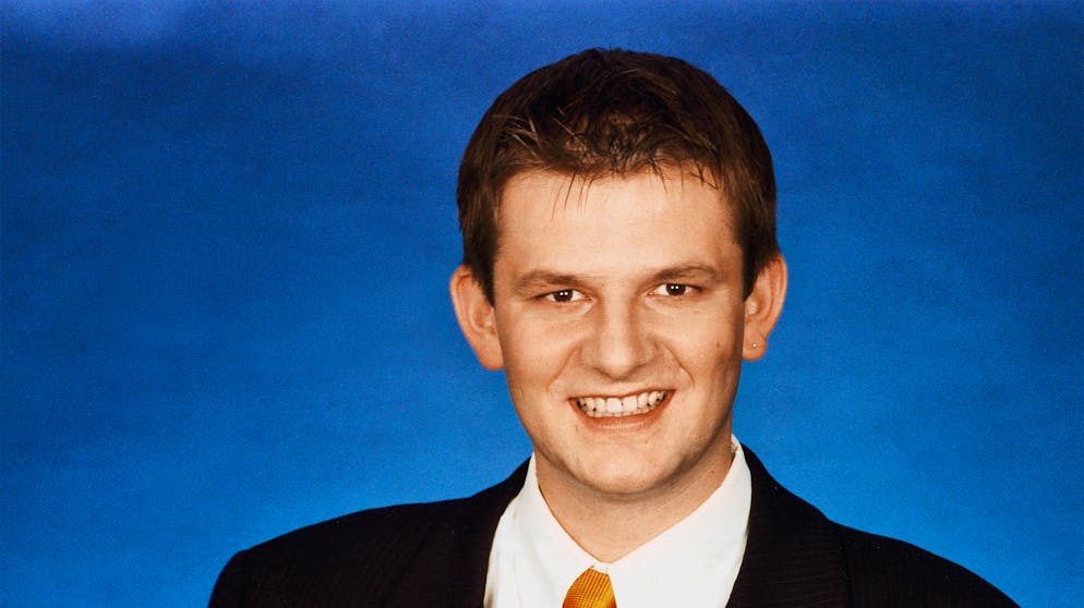 Rainer Maria Salzgeber: 25 Jahre SRF – die Bild-Retrospektive. 1997: Am 1. November 1994 startete Rainer Maria Salzgeber beim Schweizer Fernsehen. Das Foto entstand 1997. 