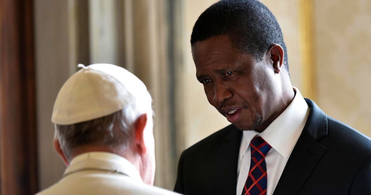 Sambia. Sambias Präsident reagiert auf Proteste.