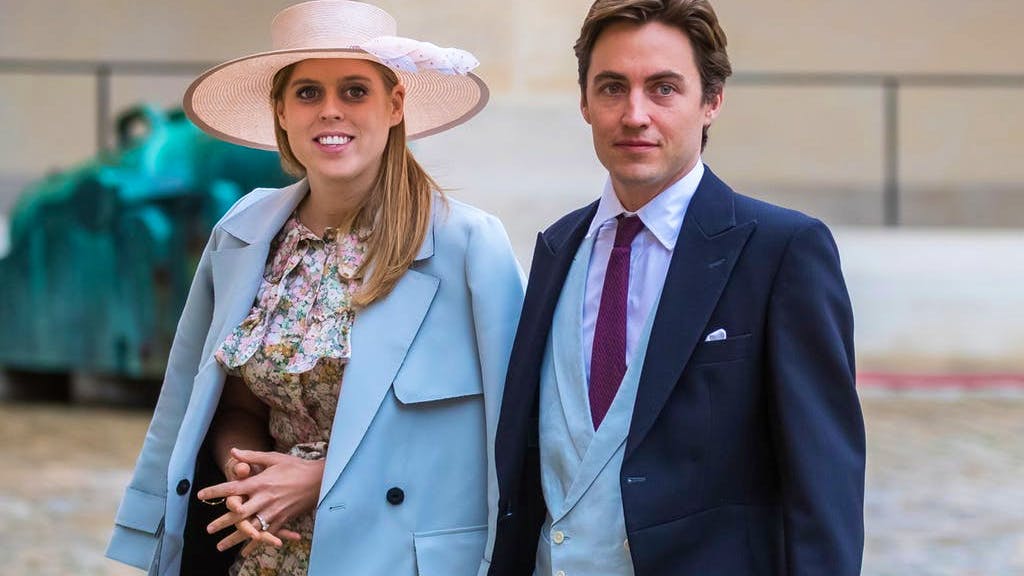 Bufera sul principe Andrea. La principessa Beatrice «in lacrime»: le sue nozze in discussione?