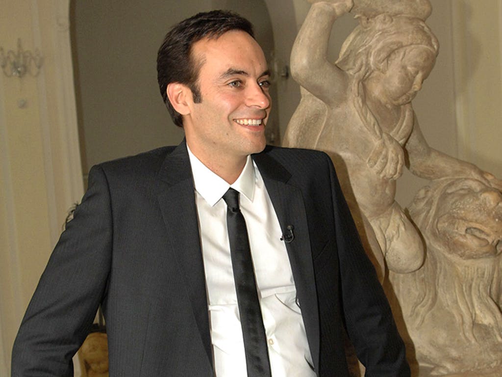 Anthony Delon défend son petit frère Alain-Fabien