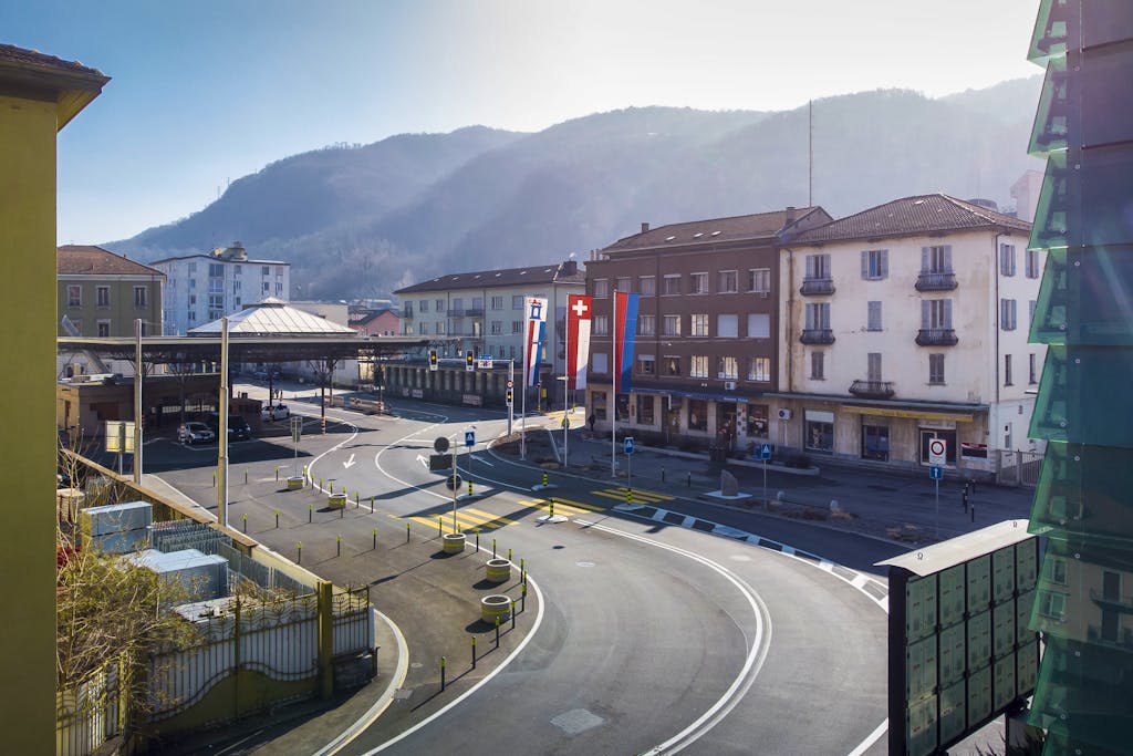 Chiasso: veduta aerea panoramica dogana. Nella foto una veduta panoramica aerea del valico doganale di Chiasso su territorio Svizzero.