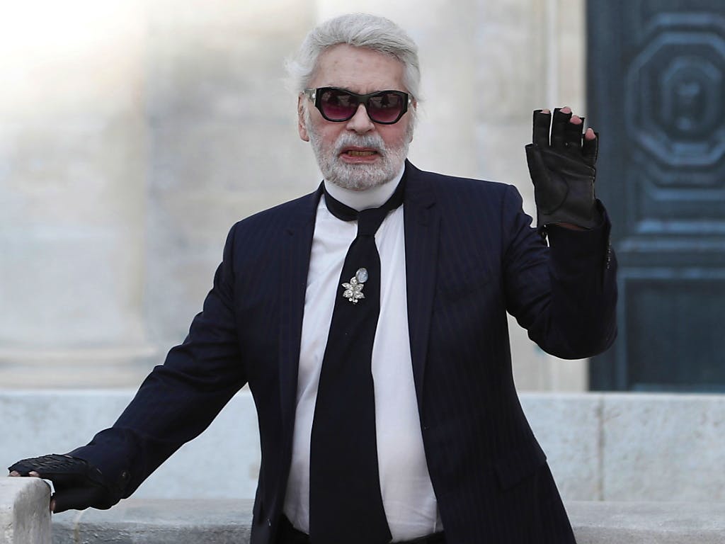 Modeschöpfer Karl Lagerfeld Gestorben