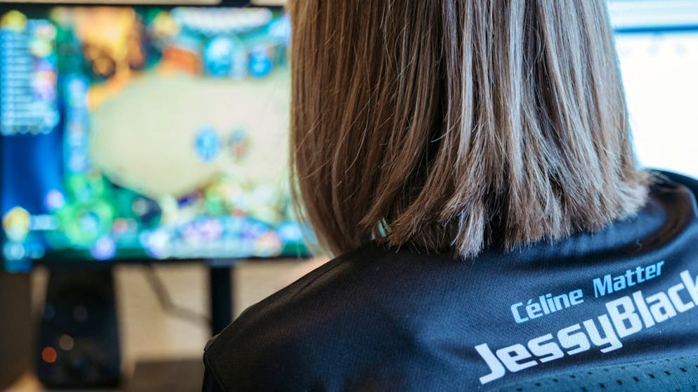 JessyBlack spielt leidenschaftlich gerne und gut «Hearthstone»