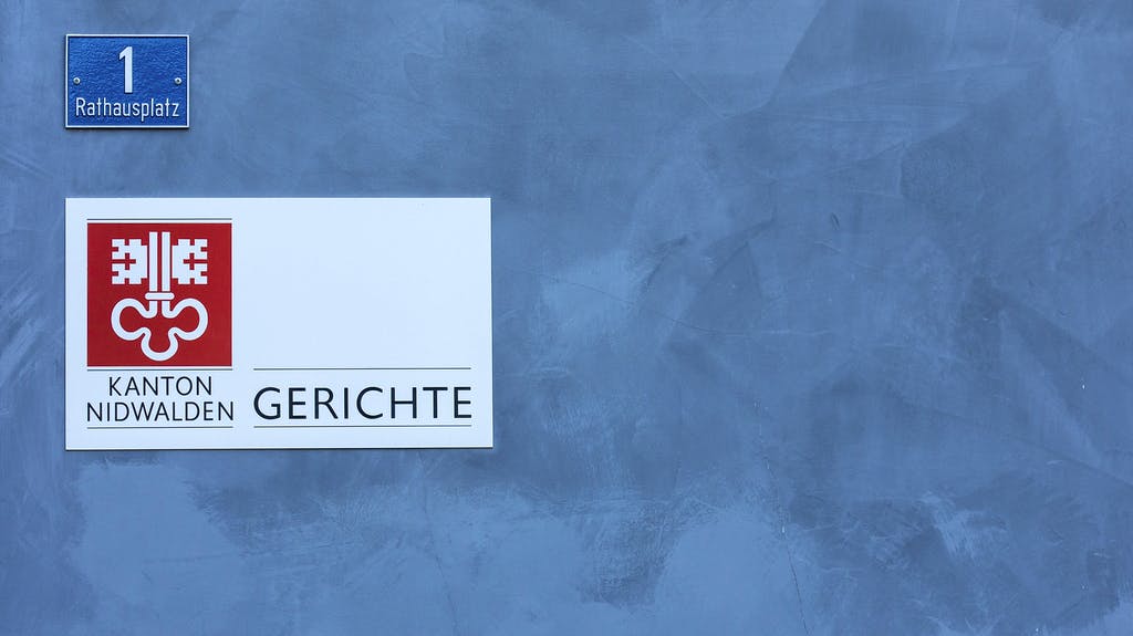 Stalking Prozess Angeklagter Raumt Fehler Ein