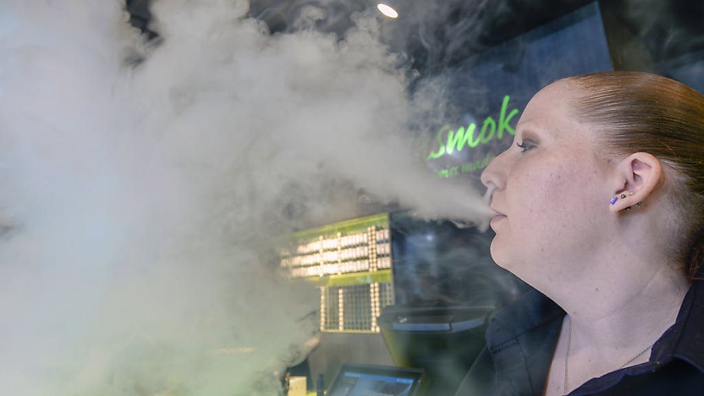 Suchtstudie. Schweizer Jugendliche dampfen gerne