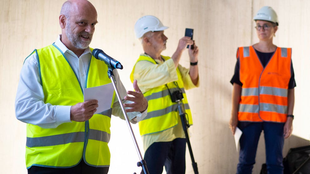 Immobilien Zürich gehört zum Stadtzürcher Hochbaudepartement. Amts-Vorsteher ist André Odermatt (SP, links).