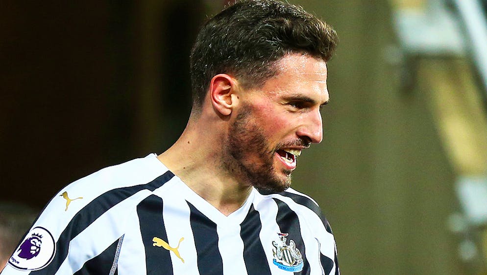 Con Fabian Schär in campo il Newcastle gioca decisamente ...