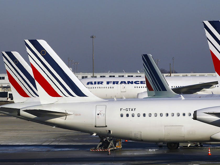 Traffico aereo Principio d'incendio su un volo Air France in partenza da Firenze blue News