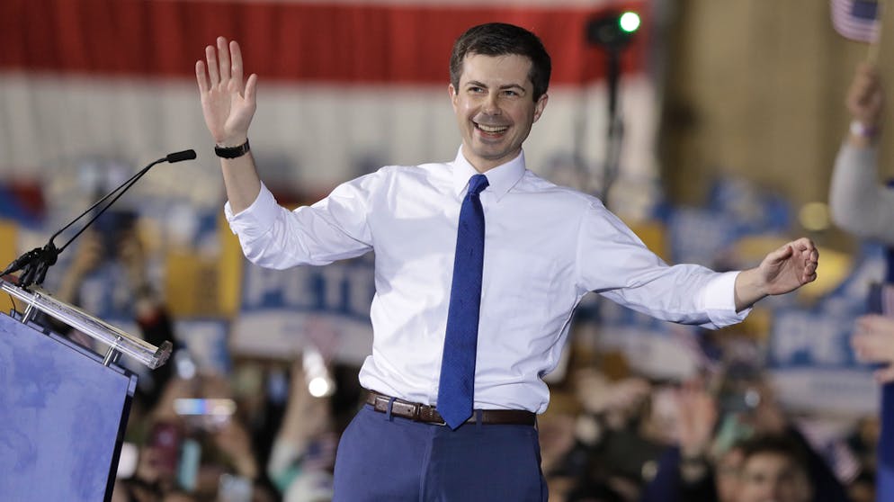 Präsidentschaftsanwärter der US-Demokraten. Pete Buttigieg (37): In Erscheinung ist Buttigieg bisher als Bürgermeister von South Bend getreten, einer mittelgrossen Stadt im Staat Indiana. Früher war er Geheimdienstoffizier bei der US-Marine. Von allen Demokraten hat er bisher am meisten Wahlkampfspenden gesammelt.